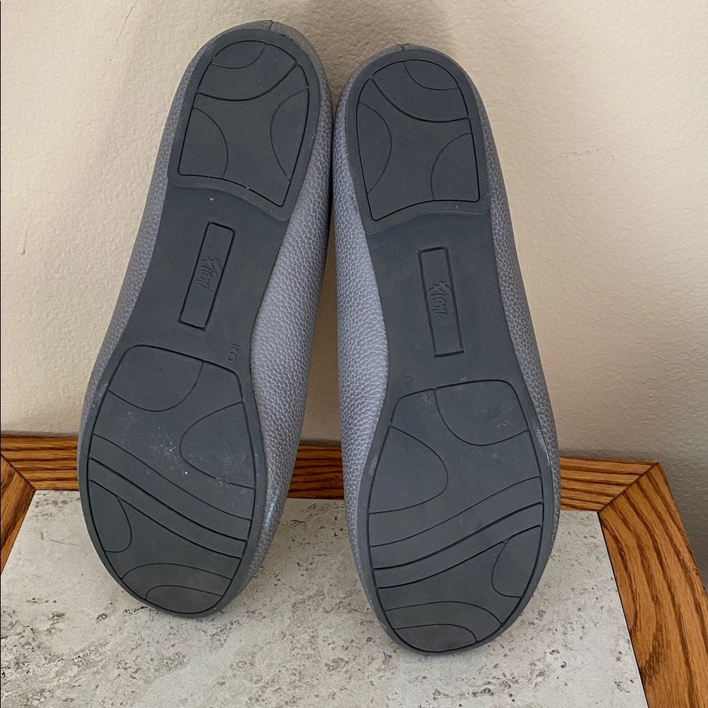 Fioni Gray and Silver Flats Size 9 - Picture 3 of 6